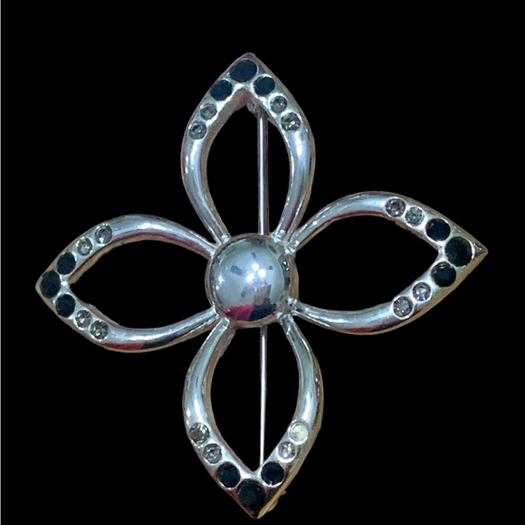 Vintage Silver Tone FLOWER Brooch Pin With Black $ Clear Rhinestones - Picture 6 of 6